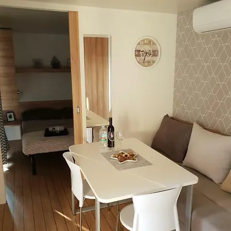 Campsite Seahorse Mobile Home, Soline Biograd