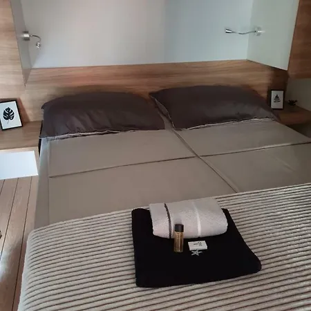 Seahorse Mobile Home, Soline Biograd 4*